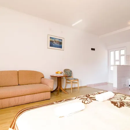 Popovic Apartment Babino Polje