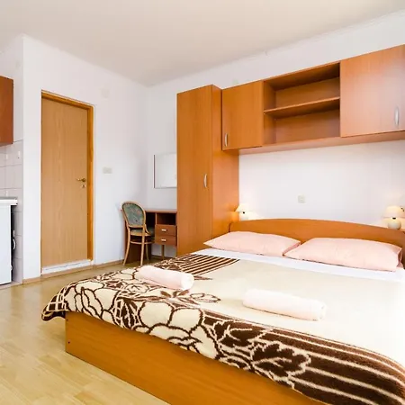 Popovic Apartment Babino Polje