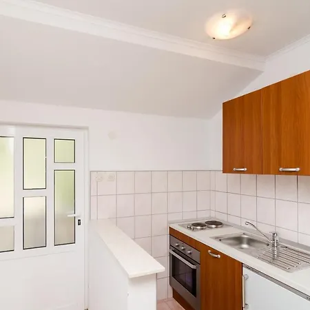 Popovic Apartment Babino Polje