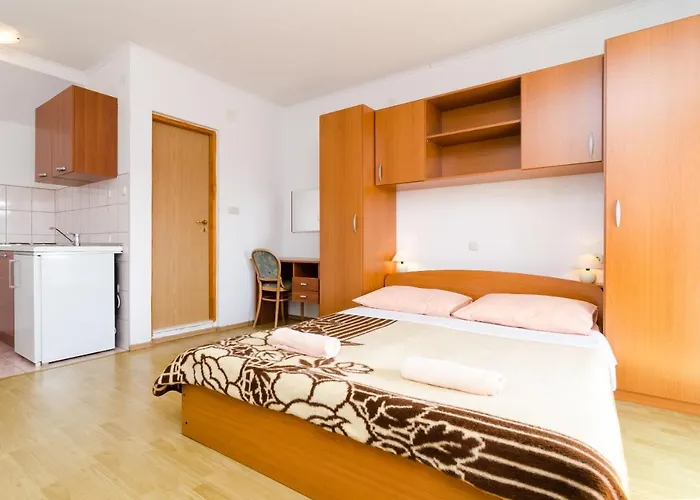 Popovic 公寓 Babino Polje