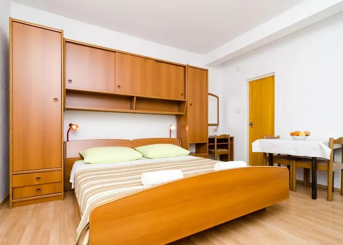 Popovic 公寓 Babino Polje